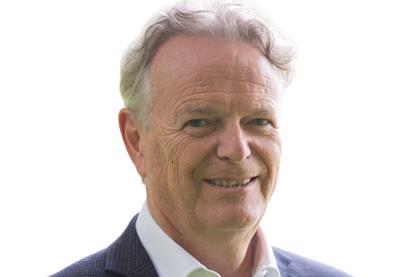 Stuart Binnie-5638 (002)-Photoroom