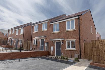 L4466-Midland-Heart-Aviation-LN-BURTON-11APR22-3716-1024x683