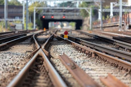 Rail shutterstock 2025