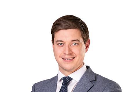 adam daniels 1-Photoroom