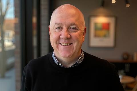 Andy_Lomas_Magenta_Living1_Main