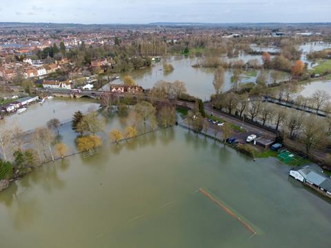 Flooding shutterstock 2