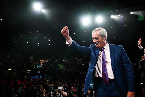 2012256_farageconference2_882456